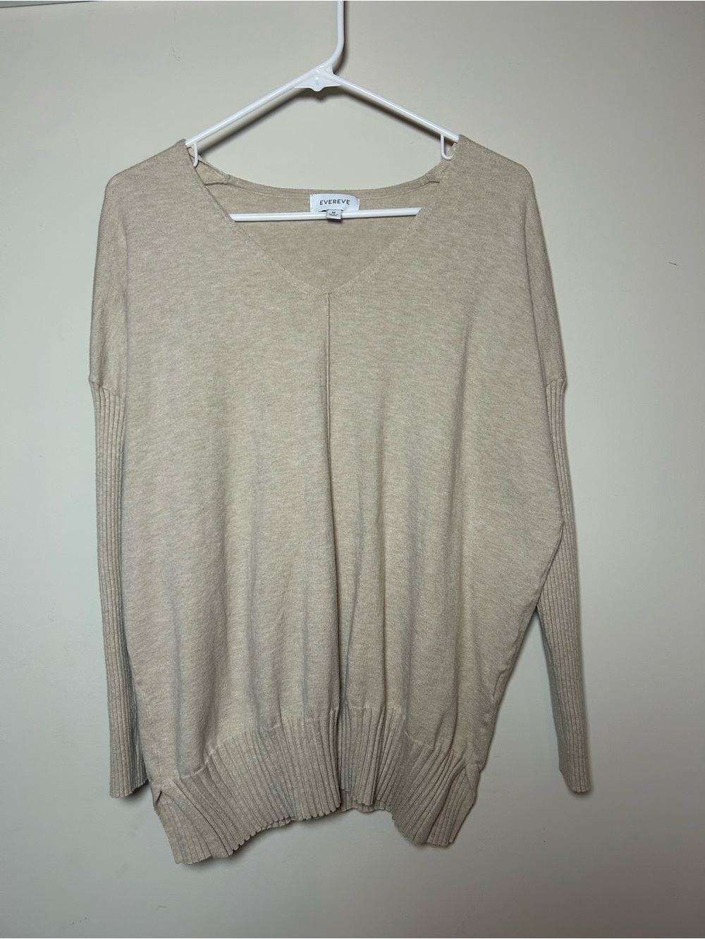 Evereve Beige V-Neck Lightweight Sweater